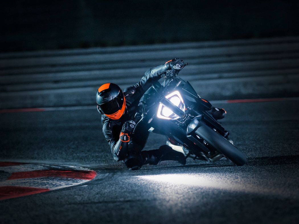 KTM LED světla detail 1
