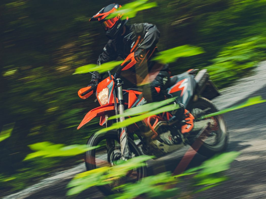 KTM 690 Enduro R 2021 se Standard ABS