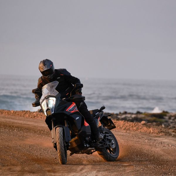 KTM Poloaktivní odpružení detail 1