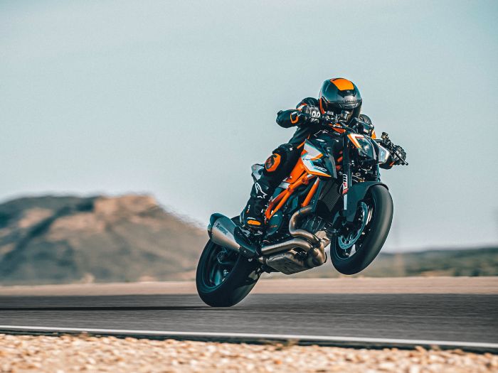 KTM 1290 Super Duke RR v Track Mode